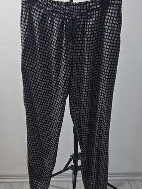 Express Black & White Printed Pull-On Pants